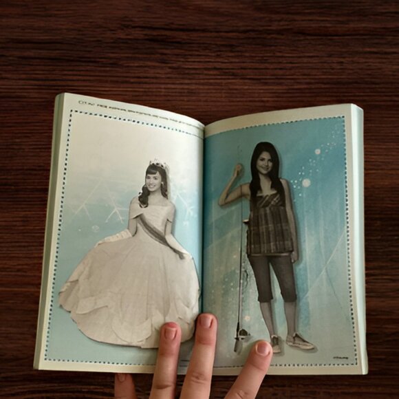 Disney’s Princess Protection Program Activity Book (NEW) 🩷 - Picture 3 of 4